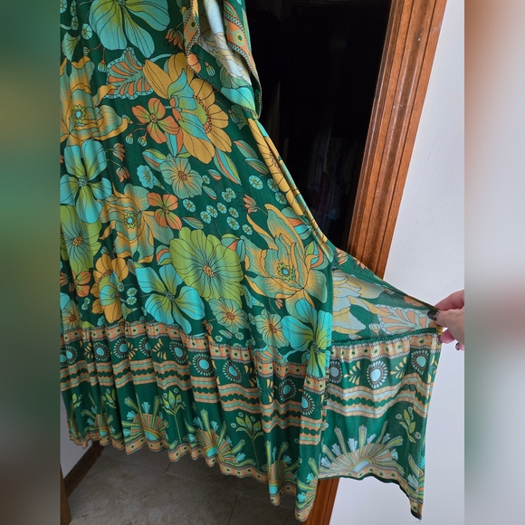 Nine Lives Bazaar Emerald  Empire Dress SZ 10 - Picture 12 of 12